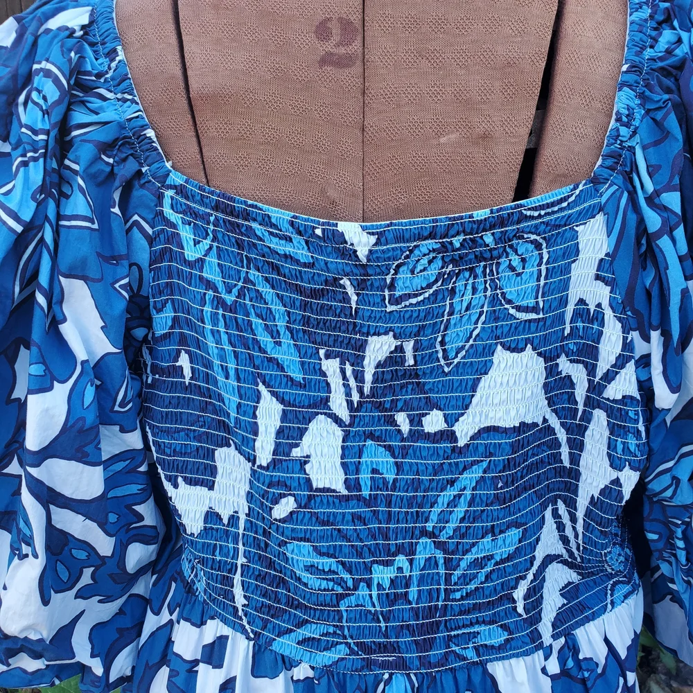 Blue Floral Puff-Sleeve Maxi Dress with Square Neckline - Picture 6 of 7